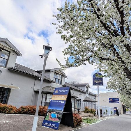 Townhouse Motel Cowra Exterior photo