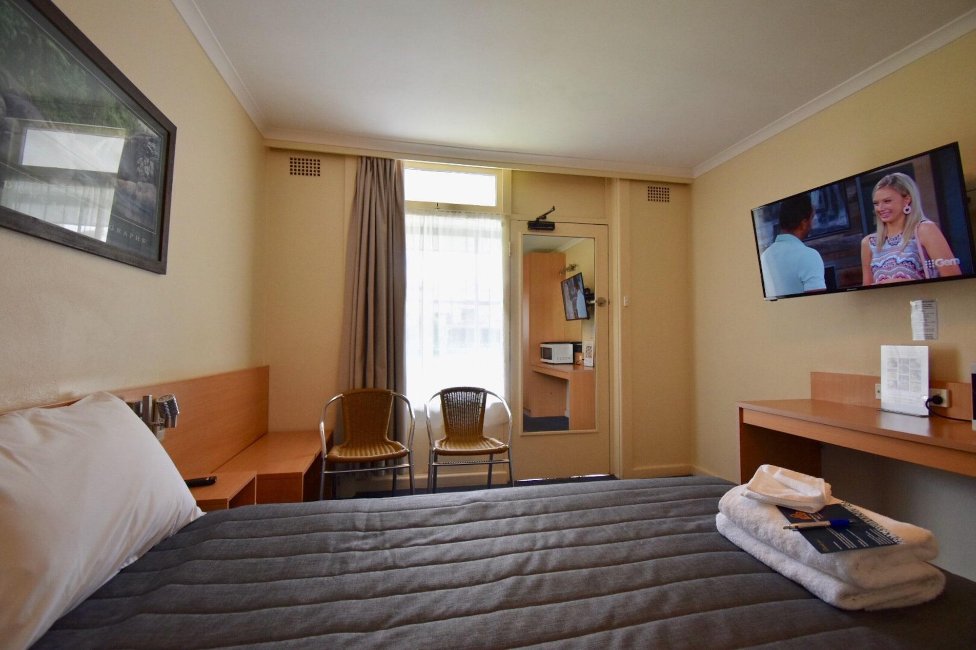 Townhouse Motel Cowra Exterior photo