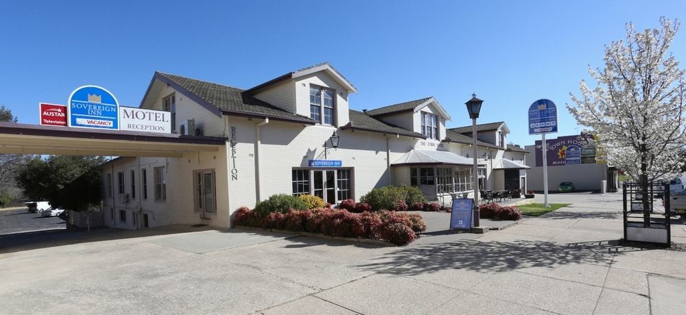 Townhouse Motel Cowra Exterior photo